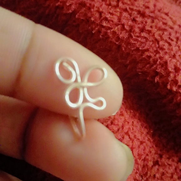 Rose Gold Handmade Nose cuff - Picture 2 of 4